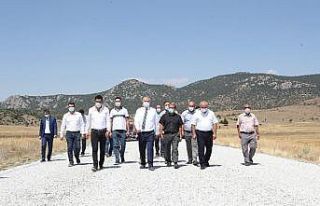 Başkan Zolan Çardak’ta asfalt çalışmalarını...