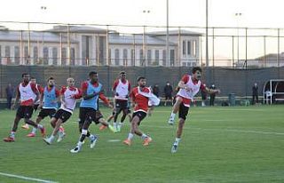 BB Erzurumspor yeni sezona çift antrenman ile hazırlanıyor