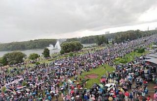 Belarus’ta devam eden protestolara polis engeli
