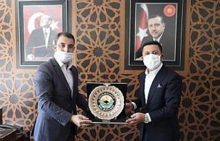 Belediye Başkanı Arı, Karapınar beldesini ziyaret...
