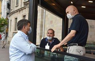 Belediye Başkanı Şenlikoğlu, esnaf ziyaretlerini...