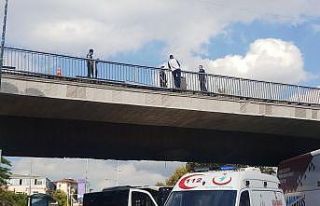 Beşiktaş’ta trafiği kilitleyen intihar girişimi