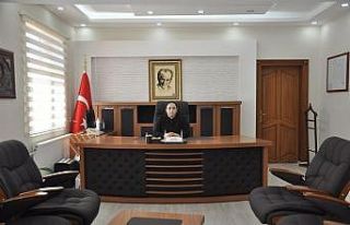 Besni Kaymakamı Nazlı Demir göreve başladı