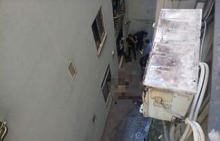 Beyoğlu’nda şok ölüm kamerada