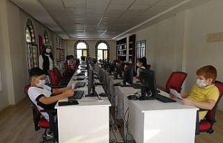 Bilgi Evi’nden öğrenci ve velilere oryantasyon...