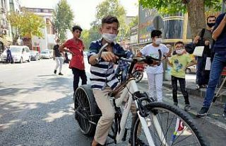 Bisikletine otomobil lastiği taktı