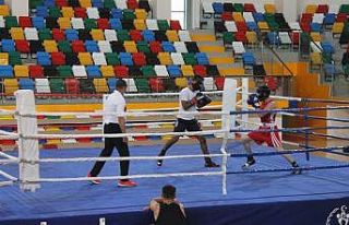 Boks Milli Takım sporcuları 2021’e hazırlanıyor