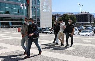 Bolu’da, iç çamaşırında uyuşturucuyla yakalandı