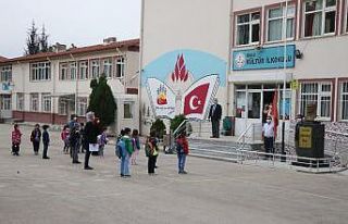 Bolu’da, öğrenciler ders başı yaptı