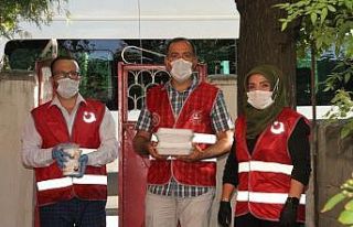 Bu sefer yardım göçmenlerden geldi