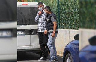Bulduğu tabanca ile arkadaşını öldürdü