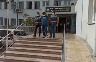 Bursa’da aranan şahıslara yönelik yapılan aramalarda...