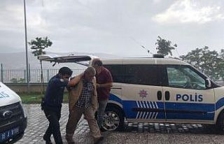 Bursa’da eşini sokak ortasında böyle vurdu