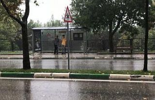 Bursa’da sel hayatı felç etti
