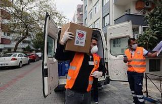 Büyükşehir pandemi sürecinde 50 bin gıda paketi...