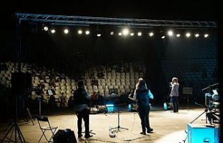 Büyükşehirden, pandemi günlerinde tiyatro buluşmaları