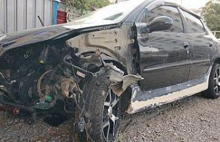 Çalıntı araçla kaza yaptılar: 3’ü ağır 4...