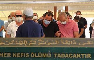 Canlı ders veren öğretmen çiftin 1,5 yaşındaki...