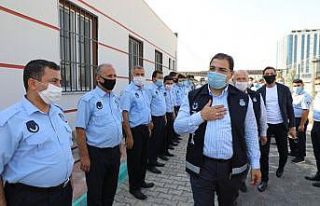 Canpolat zabıta personelleriyle bir araya geldi