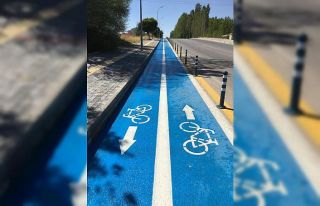Çavdarhisar’da bisiklet yolu çalışması