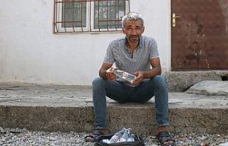 Çektirdiği balkon fotoğrafı ile yerli gazoz firmasının...
