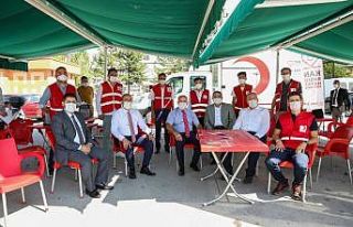 Çelik ve Kavuş’tan “Kan ver hayat kurtar”...