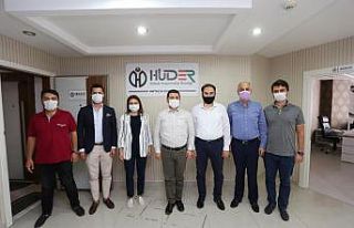 Cemil Meriç Müze Kitaplığı’na HUDER desteği