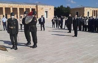 CHP, 97. kuruluş yıl dönümünde Anıtkabir’i...