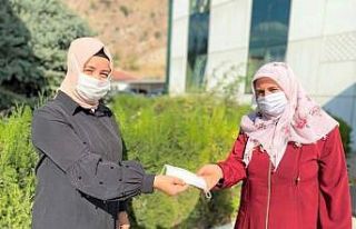 Çiftçilere maske dağıtıldı