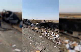 Cizre’de tırlar kafa kafaya çarpıştı: 2 yaralı