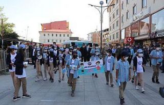 Çocuklardan büyüklere korona virüs uyarısı