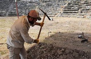 Çukurova’nın Efes’i Kastabala’da kazı çalışmaları...