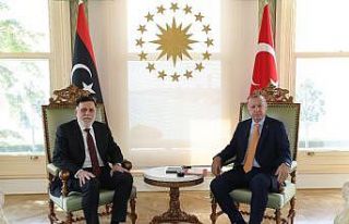 Cumhurbaşkanı Erdoğan, Fayiz Es-Serrac’ı kabul...
