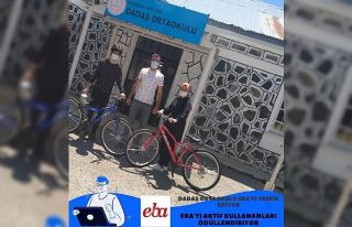 Dadaş Ortaokulu EBA kullanımını hediyelerle teşvik...