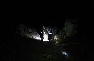 Dağlık alanda mahsur kalan 4 genç AFAD tarafından...