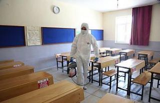 Darıca’da okullar dezenfekte ediliyor
