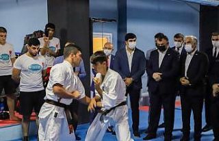 DATÜB Gençlik Kolları, Bursa’da spor salonu açtı