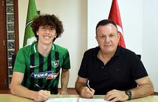 Denizlispor’a 17’lik orta saha
