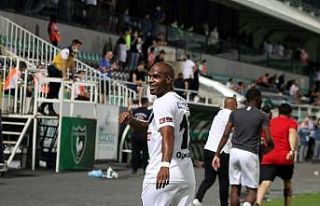 Denizlispor’da Zeki Yavru’nun ardından Estupinan...