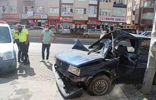Direksiyon hakimiyetini kaybetti, park halindeki araçları...