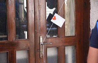 Diskoları kafe ruhsatıyla açan 40 işletmenin ruhsatı...