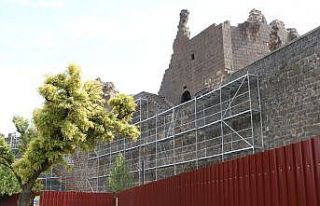 Diyarbakır Surlarında restore başladı
