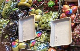 Doğa dostu, yerli üretim kağıt tabaklar reyonlarda...