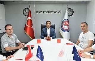 DTO Teknik Tekstile Dönüşüm Proje Ekibi sahaya...