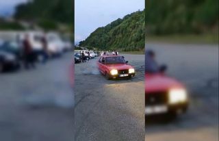 Düğün dönüşü tır parkında yapılan drift...