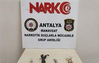 Durumundan şüphelenilen araçlarda uyuşturucu bulundu