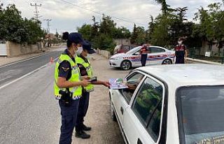 Edirne jandarmasından yol denetimleri sürüyor