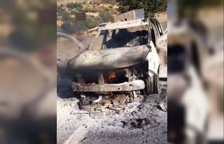 Elazığ’da cip yanarak kül oldu