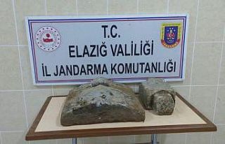 Elazığ’da Osmanlı dönemine ait sanduka kapağı...