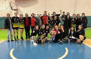 Elazığ’ın hentbol takımından 5’i sporcu 7...
